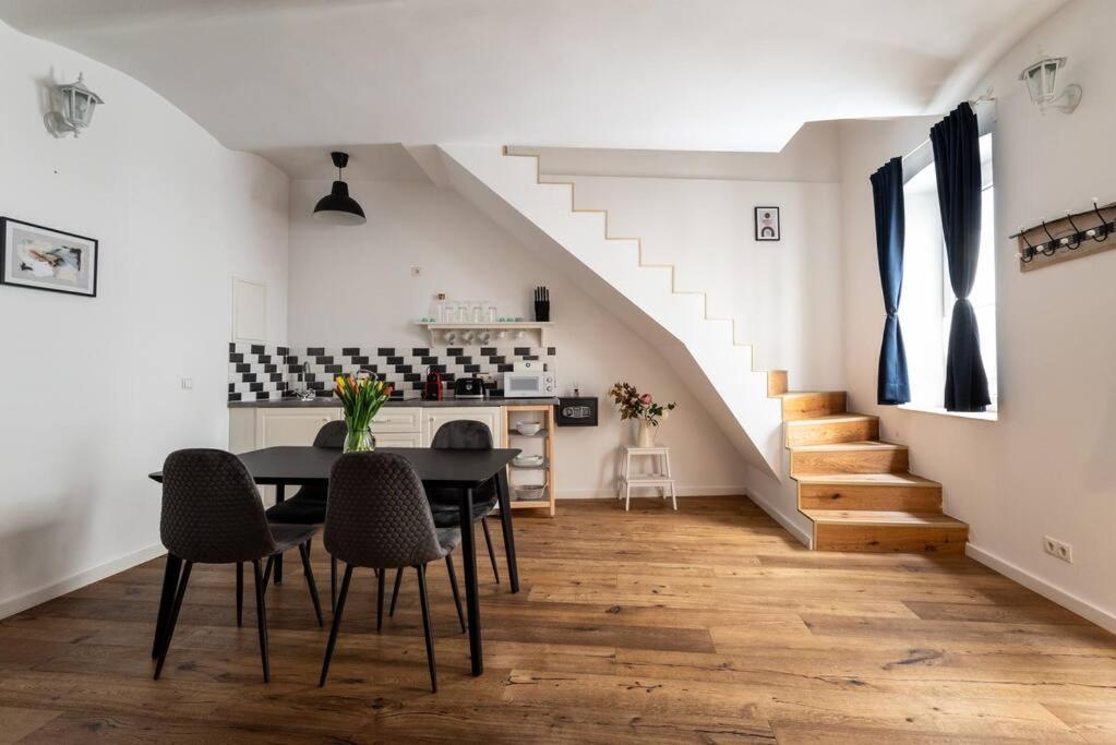 Cozy 1Br Duplex Near Center By Hm Lejlighed Wien Eksteriør billede