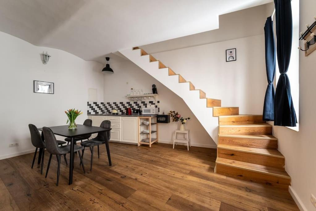 Cozy 1Br Duplex Near Center By Hm Lejlighed Wien Eksteriør billede