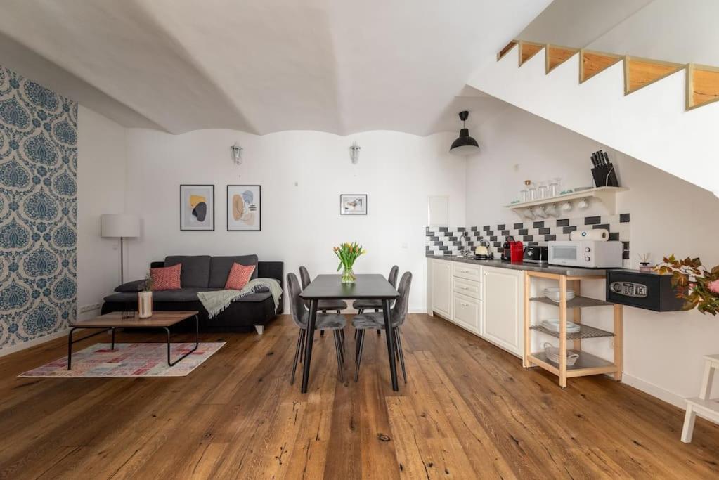 Cozy 1Br Duplex Near Center By Hm Lejlighed Wien Eksteriør billede